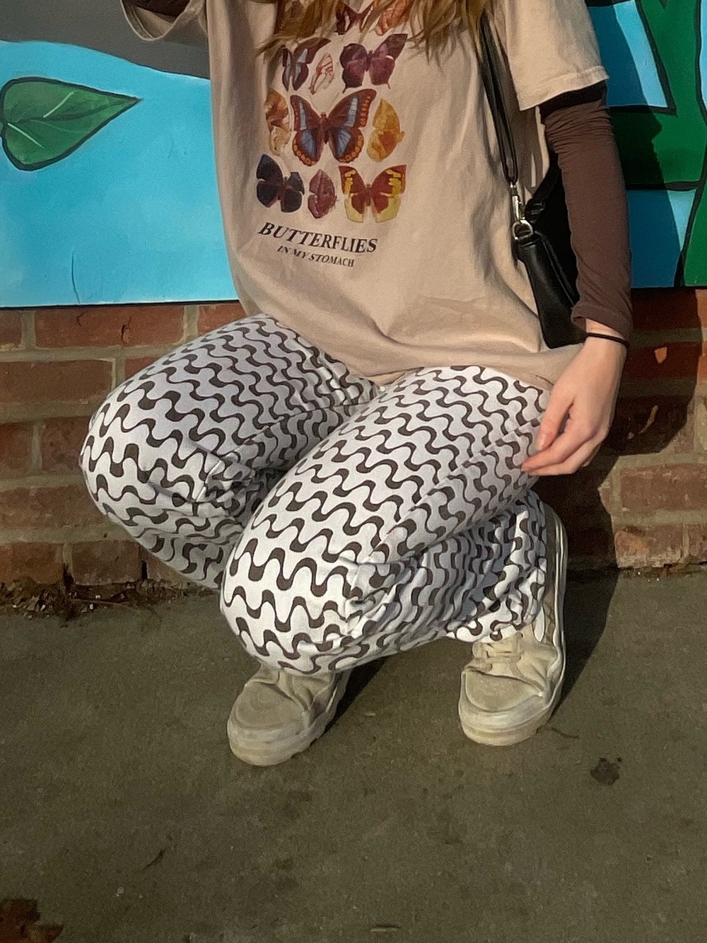 Abstract/Wavy Brown and White Jeans